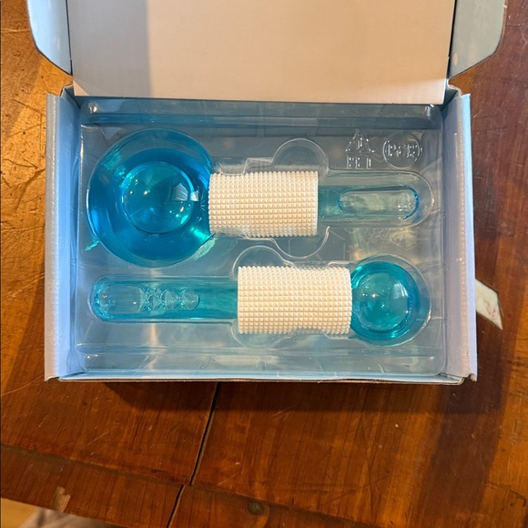 Pacifica Chill Baby Blue Cryo Globes - Picture 5 of 6